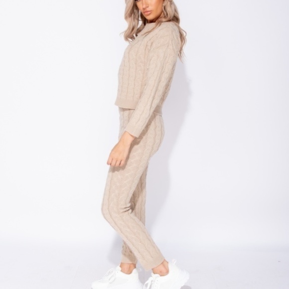 Angelic Attitude Cable Knit Sweater & Legging Set - Picture 6 of 8